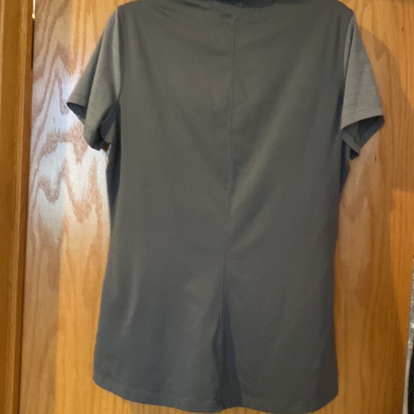 Golf shirt - Picture 4 of 5
